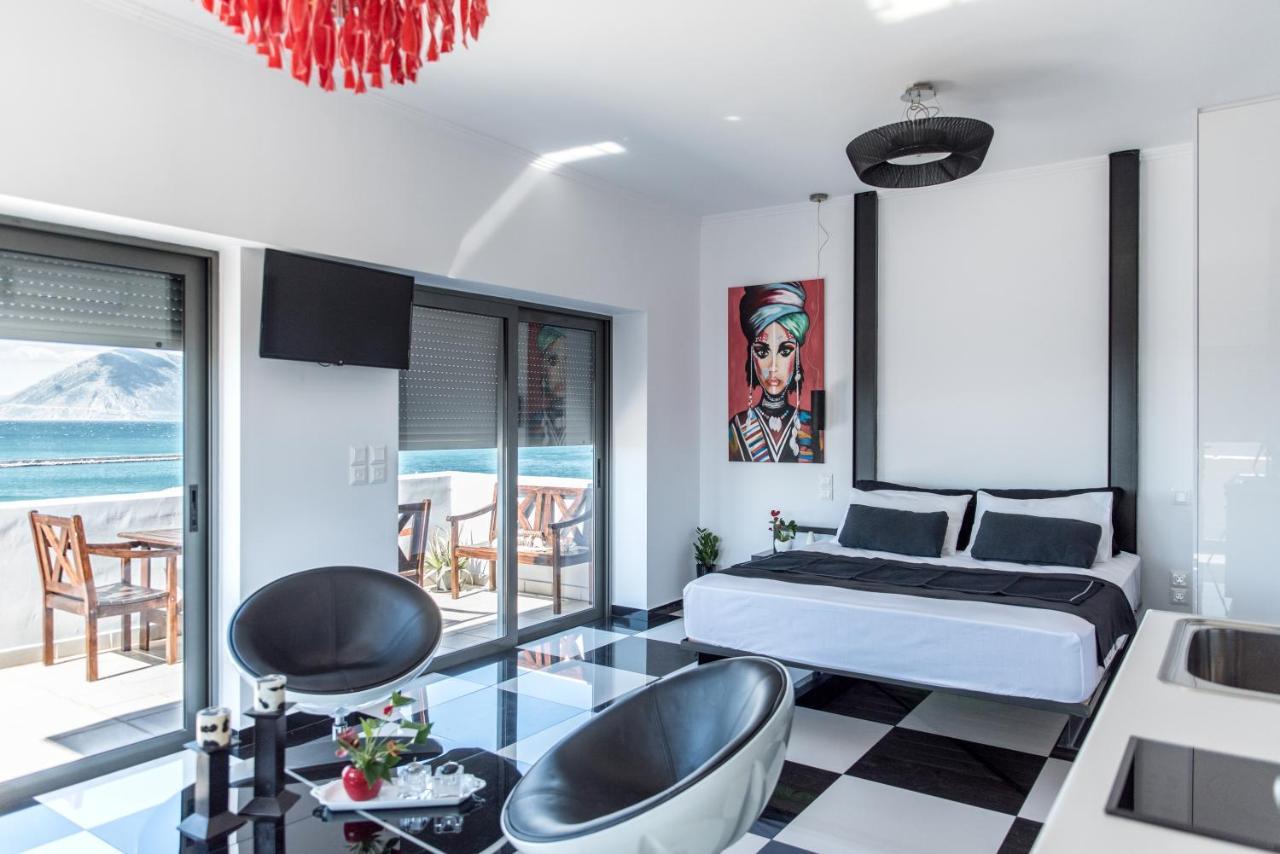 Majestic Penthouse In The Heart Of Patraアパートメント エクステリア 写真